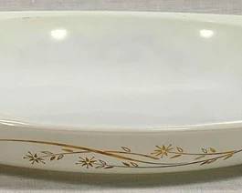 9361 - Pyrex Honeysuckle Casserole 2 x 13 x 8