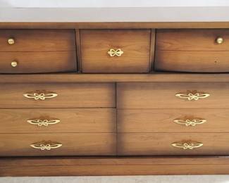 6042 - MCM Harmony House 3 over 6 Dresser 31 x 56 x 18 - missing knob