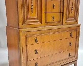 9232 - Huntley Mid-Century Gentleman's Chest 54 x 45 x 20
