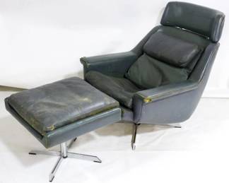 3067 - Vintage Danish Leather Chair and Ottoman Chair: 31x33x30 shows wear commiserate with age