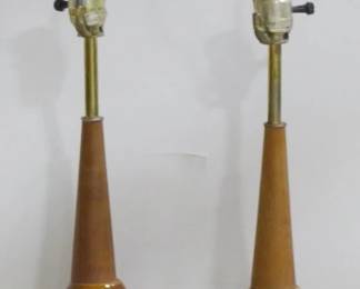 335 - Vintage Pair Mid-Century Lamps 38" You are buying a used as-is electric/electronic item. We do not guarantee all components are present, and if it is not expressly stated, it is untested.