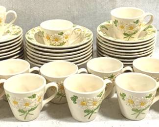 4036 - 43 Piece Metlox Poppy Trail Dish Set