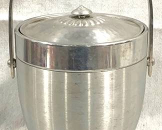 4017 - Vintage Aluminum Ice Bucket - 16" x 10"