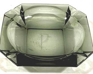 9533 - Smoked Glass Ashtray "P" on Bottom - 8" x 8"