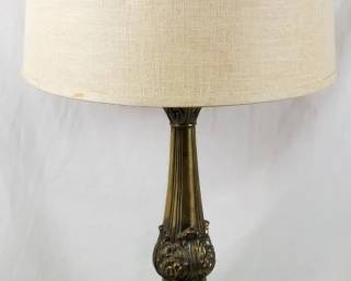 822 - Green Glass Mid Century Lamp 38" You are buying a used as-is electric/electronic item. We do not guarantee all components are present, and if it is not expressly stated, it is untested.