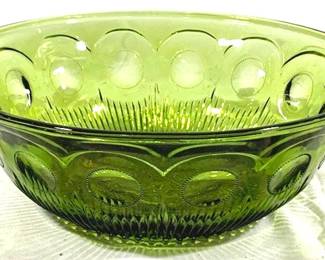 9880 - Green Glass Bowl - 8.5" Round