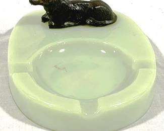 9534 - Dog Ashtray - 6.5" x 5"
