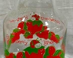 9339 - Strawberry Shortcake Vintage Juice Pitcher 9"