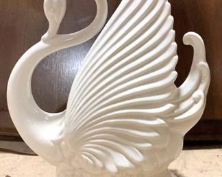 3375 - Mid Century Swan TV Lamp 12 x 9 You are buying a used as-is electric/electronic item. We do not guarantee all components are present and if it is not expressly stated, it is untested.