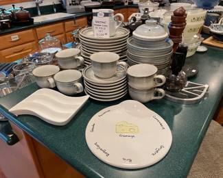 Noritake Madera Ivory 34 Piece Set