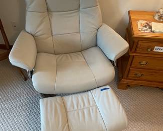 Stressless leather Reclining Chair with Ottoman