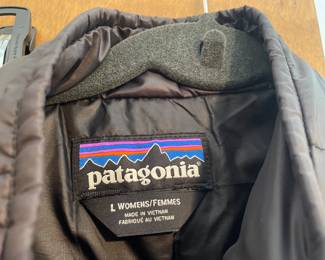 Women's Patagonia Vest - L