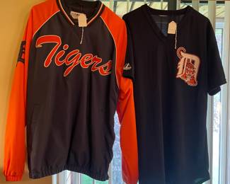 Tigers Clothing - M