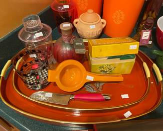 Juicer, Serving Trays