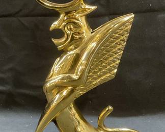 161: Vintage Brass Griffin Foot/Hand Rail Mount