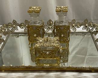 4pc Gilt Metal Pearlescent Bead Vanity Set, Tray +