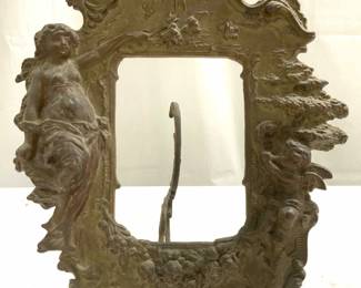 Vtg Standing Ornate Victorian Brass Picture Frame
