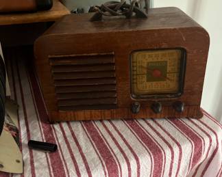 Vintage Tube radio
