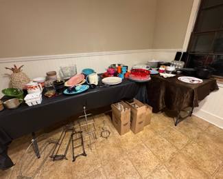 Fiesta, Pampered Chef, Willow House, many serving stands 