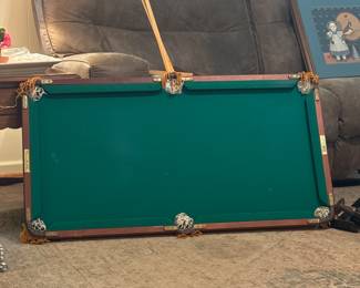 Kids pool table