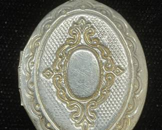 Vintage Silver Tone Locket Pendant