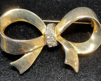 Vintage Gold Tone Crystal Bow Brooch