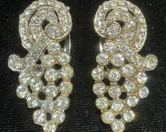Pair Vintage Crystal Sweater/Dress Clips