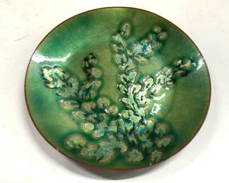 KETURA CRAFTS Vintage Enameled Plate Green