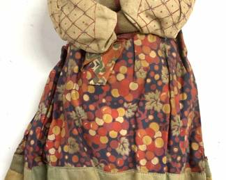 Vntg Old Babushka Russian Peasant Doll