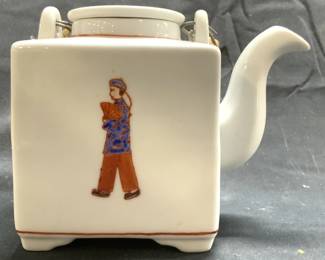 Vintage Hand Painted Asian Porcelain Teapot W Lid