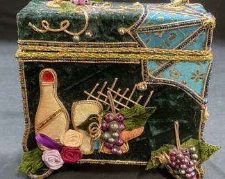 Green Velvet Wine & Grape Embellished Handbag
