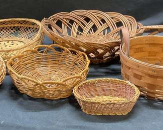 Group Lot 6 Vintage Wicker Baskets, Longaeberger
