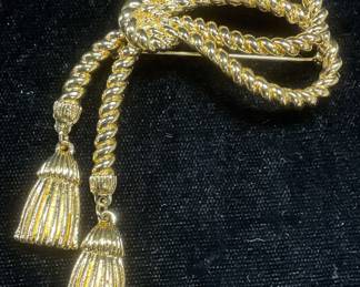 Vintage Gold Tone Rope Tassel Brooch