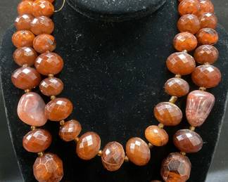 Vtg You & I Faux Amber Beaded Necklace
