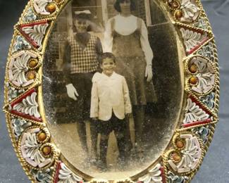 Standing Oval Enameled Picture Frame