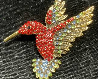 Gold Tone Crystal Hummingbird Brooch