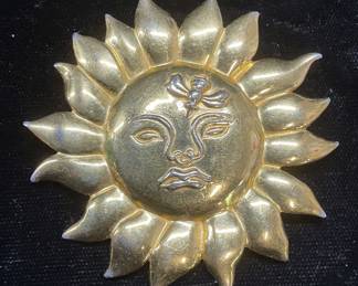 1990 MMA Gold Tone Sun Pendant Brooch
