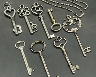 Lot 9 Vintage Silver Tone Metal Keys & Ball Chain