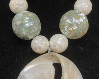 Vintage Mother of Pearl Shell Beaded Necklace