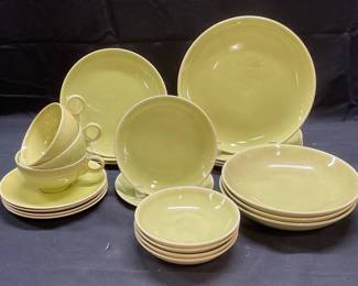 Set 23 Universal Ballerina Green Ceramic Tableware