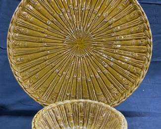 Majolica Style Porc Hors Doeuvres Plate & Dip Bwl