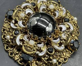 Vintage Bejeweled Open Metalwork Round Brooch