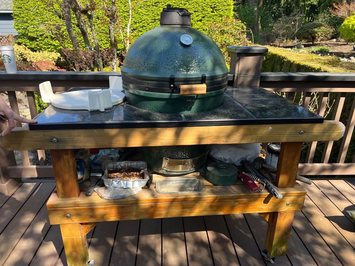Big Green Egg with stand