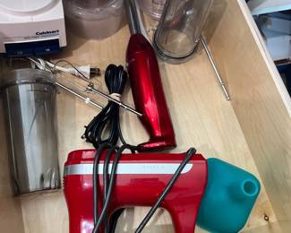 Hand mixer