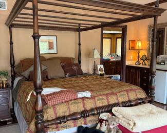 Ethan Allen Queen 4 post bed with canopy