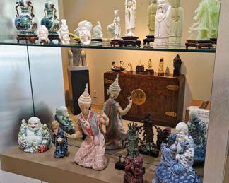 ASIAN TO LLADRO