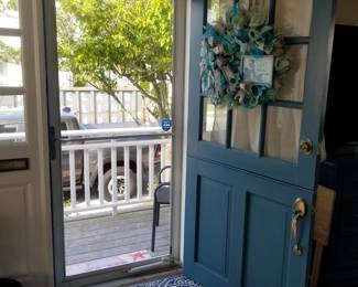 Entry door with two side lights