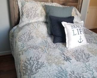 Twin bed