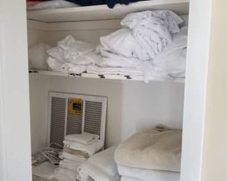 Bath towels & bed linens