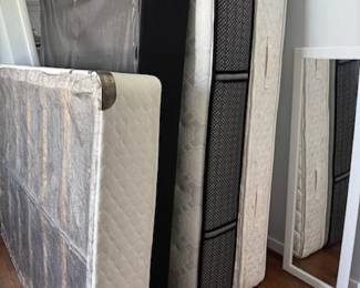 Full box spring & mattress
